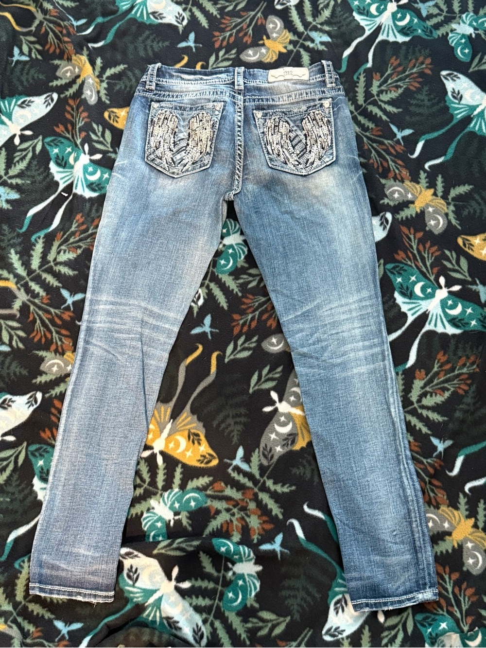 Miss Me Skinny Jeans Medium Wash Stretch Embellished Pockets Size 28 - Picture 6 of 7
